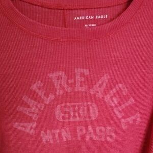 American Eagle Outfitters Red Crew Neck Tee